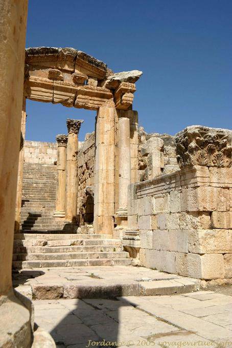 Jerash Proplaeum 8740