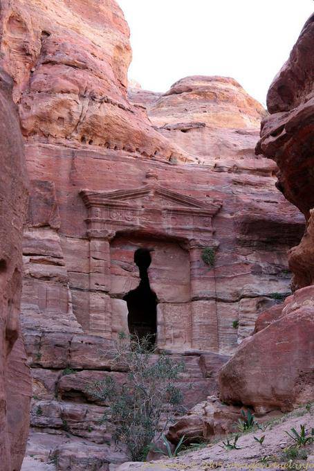 Deir Triclinium aux lions Petra 938