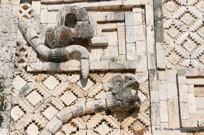 Uxmal Quadrilatere Des Nonnes Serpent 6 :: Mexico