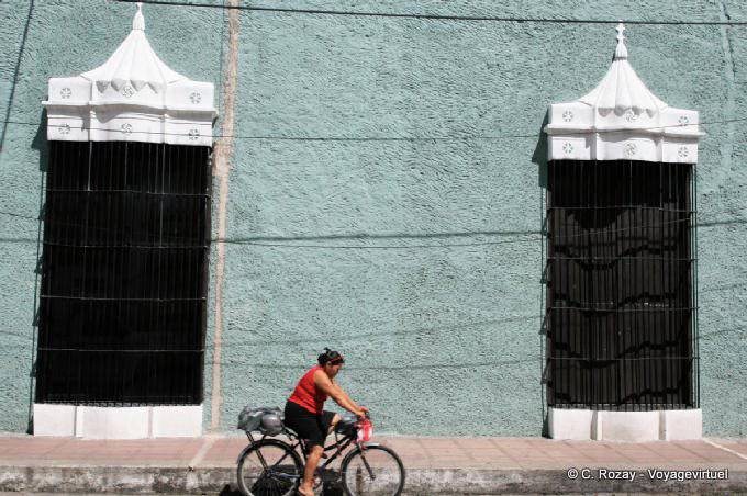 Valladolid Calle 42 4 :: Mexico - GPS:20.6899694444, -88.2015722222