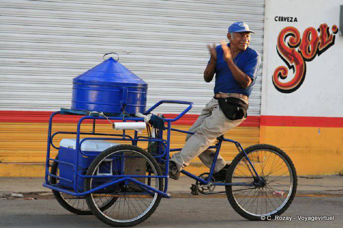 Valladolid Marchand Ambulant Joyeux 1 :: Mexico