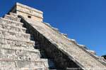 chichen itza castillo pyramide kukulkan escaliers 13
