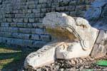 chichen-itza castillo pyramide kukulkan tete de serpent