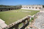 uxmal-quadrilatere des nonnes cudrangulo de las monjas