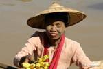 Yaeo Ma marchande Inle 055