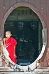 Nyaungshwe moine Shweyanpyay Inle 095