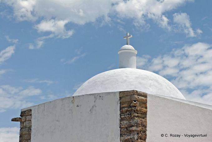 Clocher dans les nuages fort Sagres 816