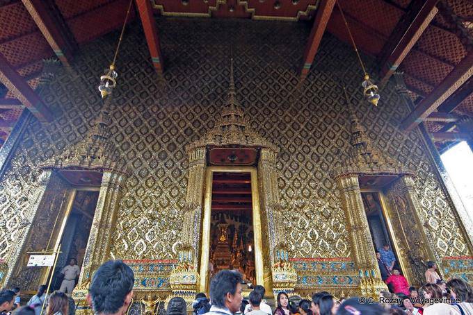 Temple of the Emerald Buddha Wat-phra-kaew_23