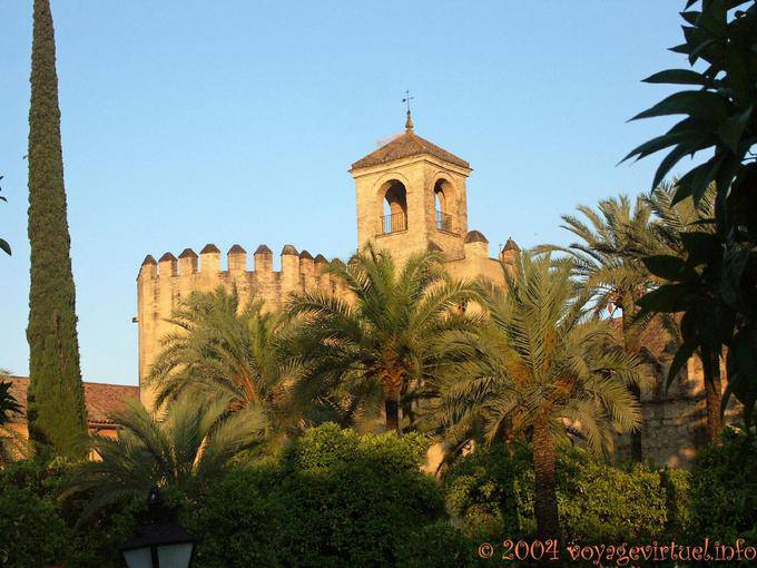 Paredes y palmeras, Alcázar de Córdoba - España