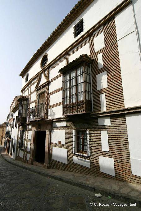 Casa de estilo local con tecnología avanzada, Antequera - España