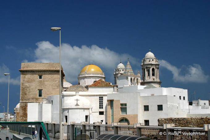Panorama de la catedral de Cádiz - España, Andalucia