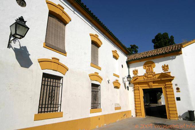 Mansión de los colores, la calle Santa Isabel, Córdoba - España, Andalucia