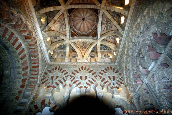 Detalles de arcos, Mezquita de Córdoba - España, Andalucia