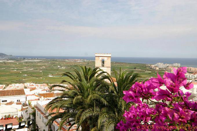 Torre de la iglesia y los campos antes de la mar, Salobreña - España, Andalucia