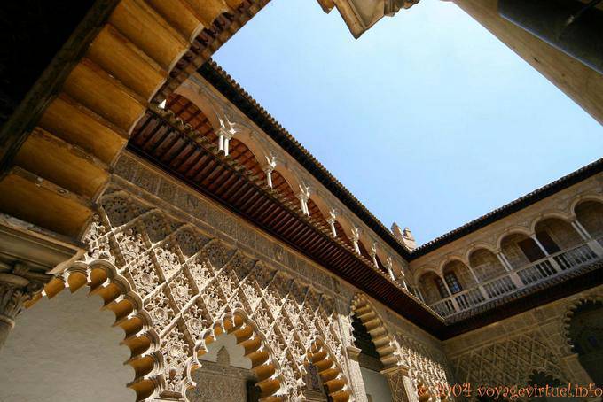 Salas de juego en el patio de las Doncellas, Alcázar de Sevilla - España