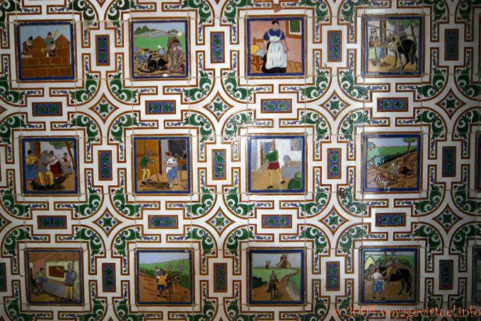 Azulejos que representan la vida cotidiana, Tarifa - España