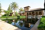 Palacio del Partal, Alhambra nazarí de Granada, España.