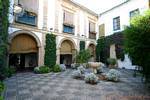 Patio florido de Cancela, Palacio de Viana, Córdoba, España.
