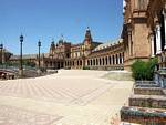 Mirada de reojo, Sevilla Plaza de España, España.