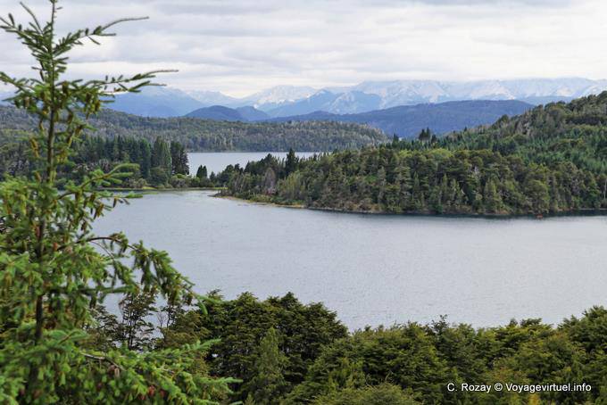 Panorama desde el Circuito Chico, Bariloche - Argentina