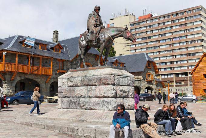 Estatua de General Roca, Plaza del Centro Cívico, Bariloche - Argentina