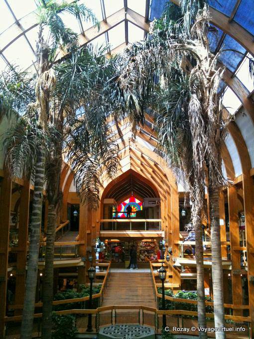 Centro comercial en Mitre, Bariloche - Argentina