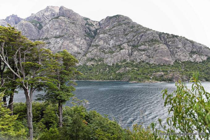 Otra vista desde el Circuito Chico, Bariloche - Argentina