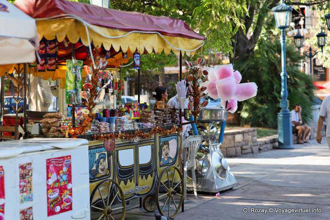 Chariot de commerce ambulant, Mendoza Plaza Independenzia - Argentina