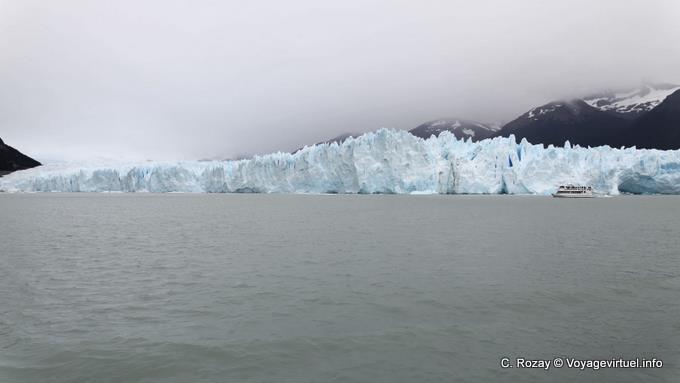Frente a la parte norte del glaciar glaciar Perito Moreno, El Calafate - Argentina