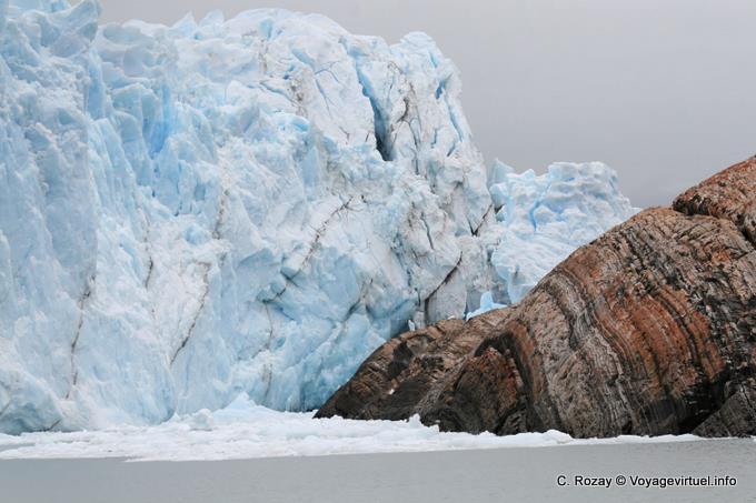 Punto de ruptura en la roca de la península de Magallanes, Glaciar Perito Moreno, El Calafate - Argentina