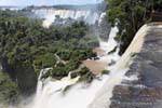 Panorámica de la cascada Bossetti, Puerto Iguazu Cataratas, Argentina.