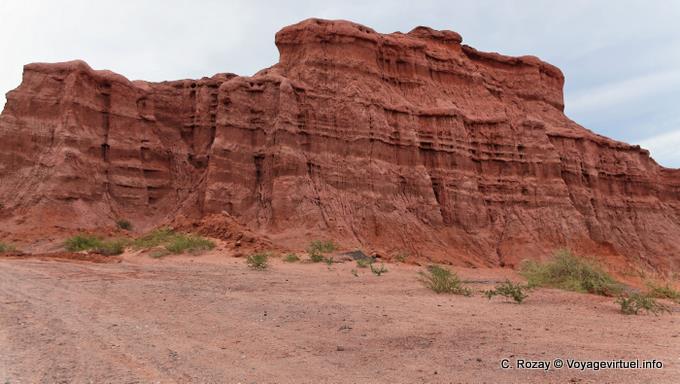 Vista parcial de Las Ventanas (ventanas), Quebrada de las Conchas - Argentina