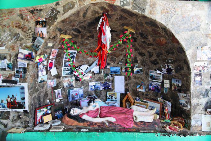 El santuario de Vallecito, Difunta Correa - Argentina