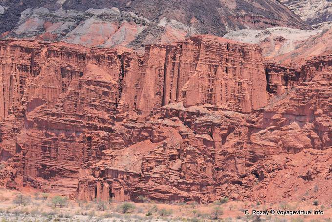 Acantilados de la Sierra, Ruta 40, Hualfín - Argentina