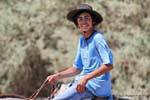 Jóvenes sonrientes Gaucho, entre Chepes y San Juan, Argentina.