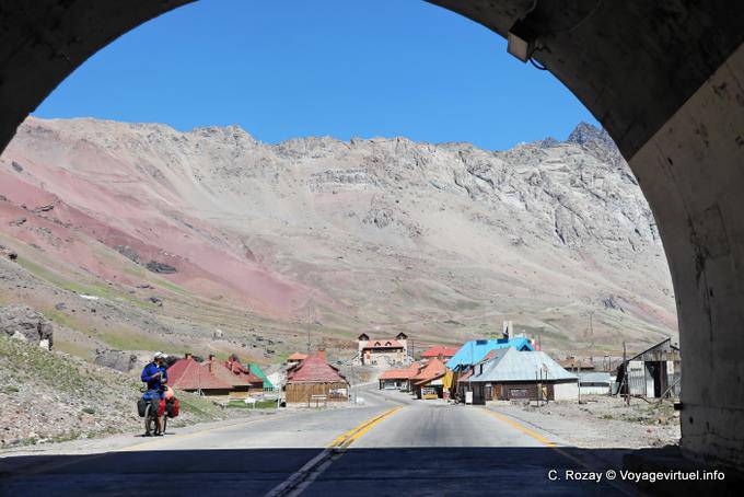 A la salida del túnel, Ruta 7 Las Cuevas - Argentina