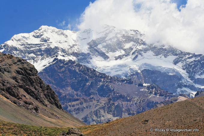 Ruta 7, vista del monte Aconcagua - Argentina