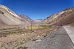 En el valle del Río Mendoza, Ruta 7 de Mendoza en Chile, Argentina.