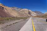 Recta Ruta 7 de Mendoza en Chile, Argentina.