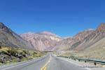Hacia el volcán Tupungato, Ruta 7, Punta de Vacas, Argentina.