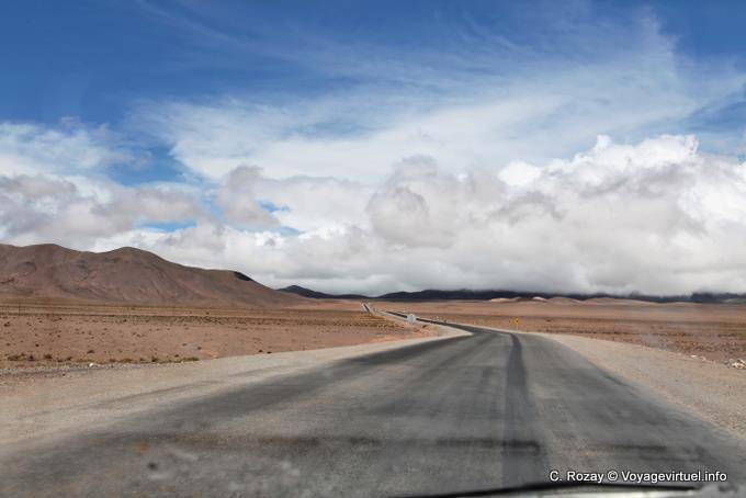 Nubes ruta entre Payogasta y Piedra del Molino - Argentina