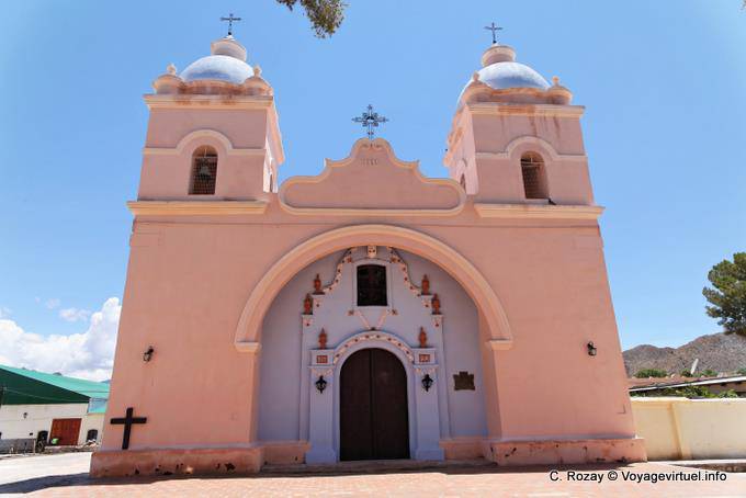 Fachada de la Iglesia de Seclantás - Argentina