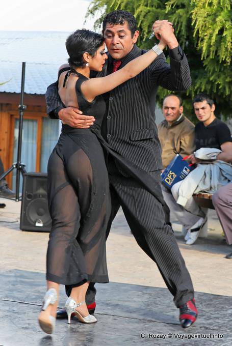 Milonga Tango frenética en la calle, Ushuaia - Argentina