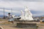 Estatua blanca, Ushuaia, Argentina.