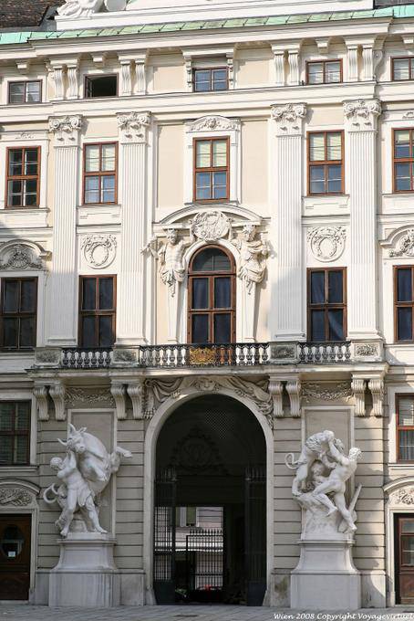 Hofburg, las 12 estatuas de Hércules - Viena - Austria