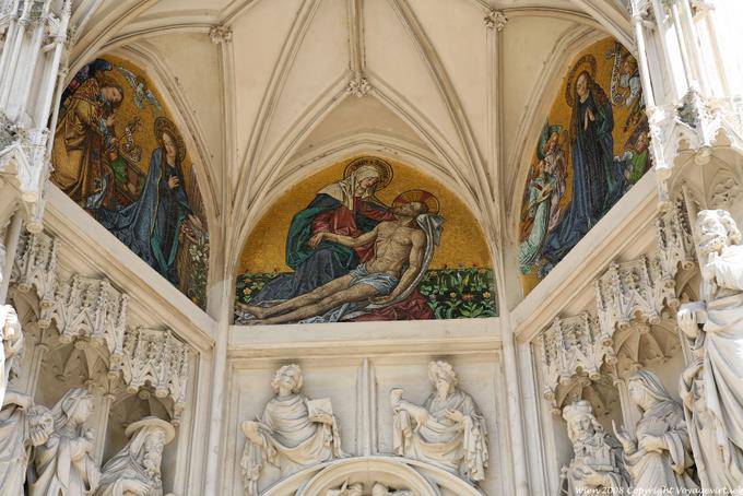 Maria Am Strand, Westportal Moaaiken - Viena - Austria