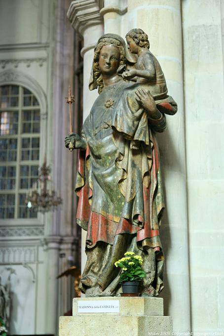 Minoritenkirche, Madonna della Famiglia - Viena - Austria