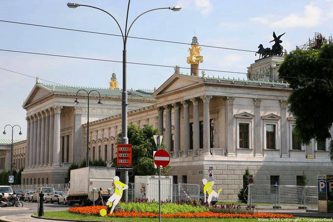Parlament Kaminansicht Schmerlingplatz - Viena - Austria