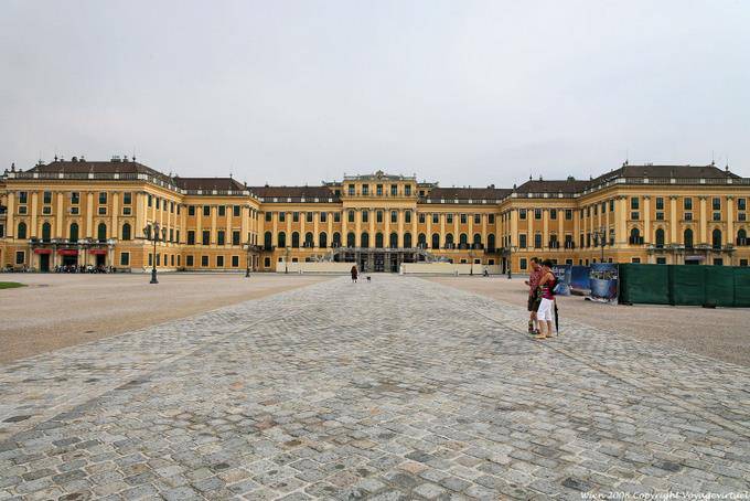 Entrada tribunal Schönbrunn Panorama - Viena - Austria