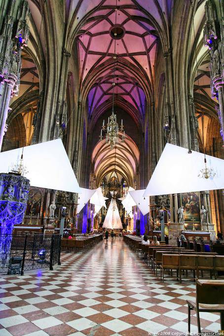 Catedral de San Esteban, Innenansicht de Gotischen Doms - Viena - Austria